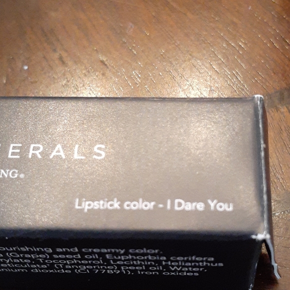 Savvy Minerals Lipstick - Picture 3 of 3